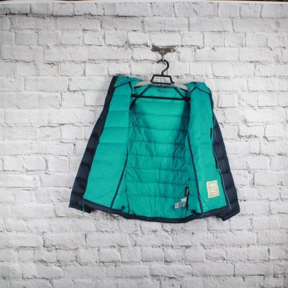 LL Bean Carbon Navy Nylon Hooded Ultralight 650 Down Jacket Size L 14-16 - Picture 4 of 9